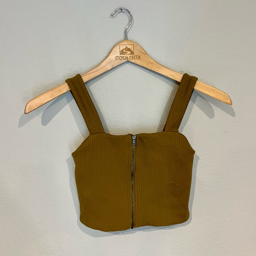 Woman’s Olive Green crop tank top with zipper nursing friendly size small S